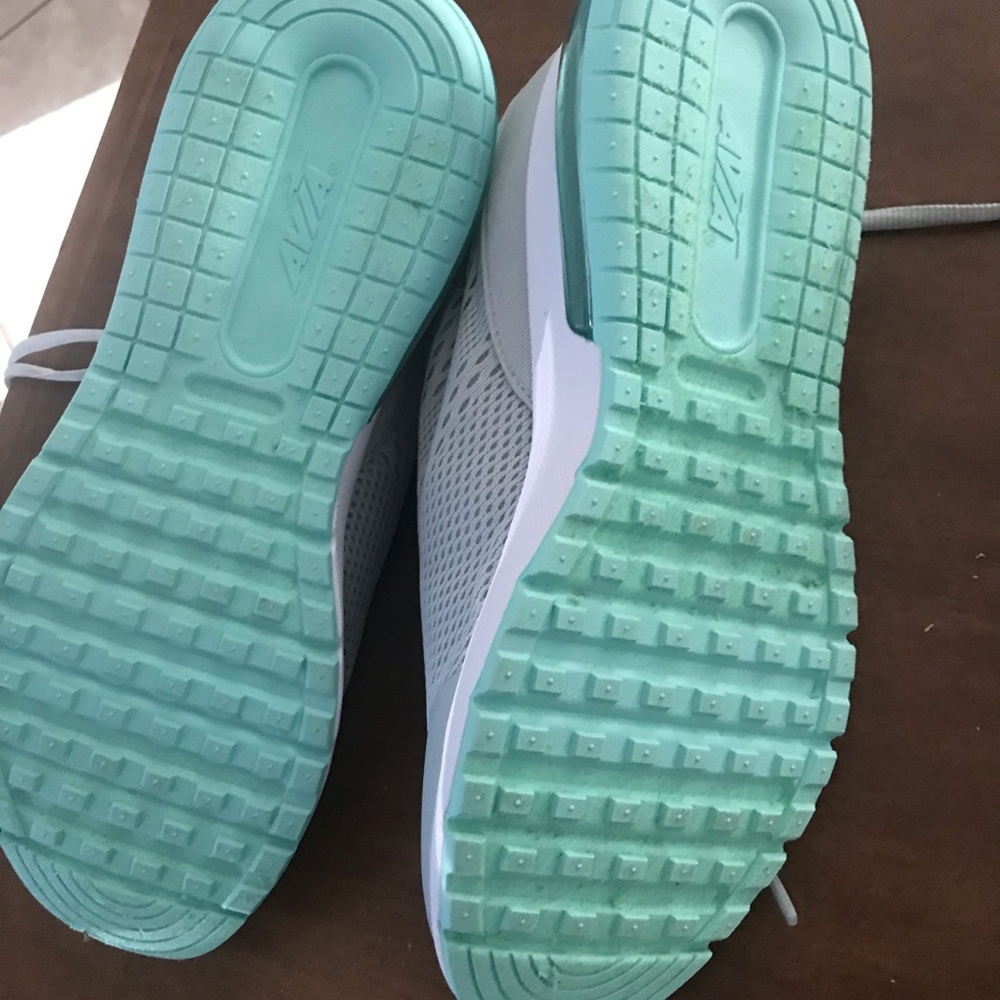 Avia memory foam sneakers